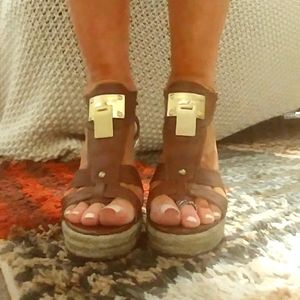 Marc Fisher platforms